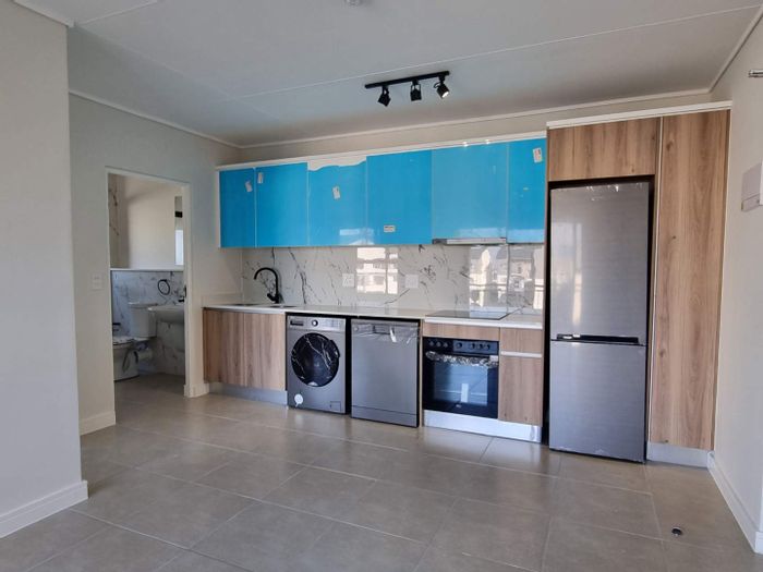 Property #2249598, Apartment rental monthly in Sandown