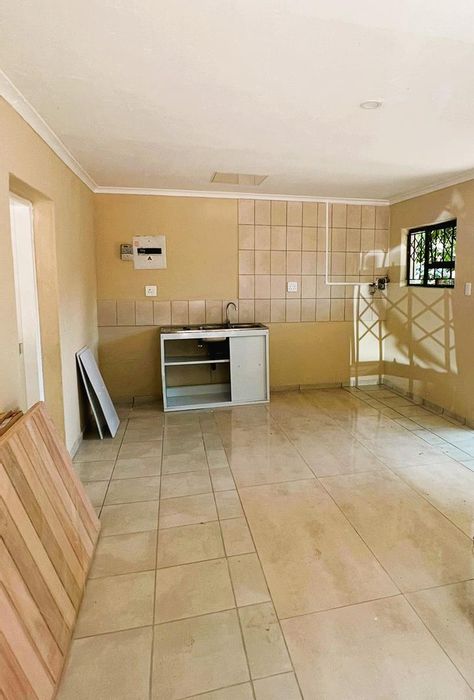 Property #2202699, Garden Cottage rental monthly in Olivedale