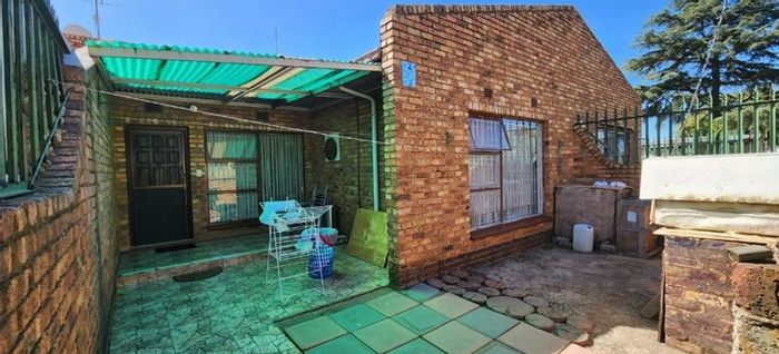 Property #2152427, Townhouse for sale in Boksburg North