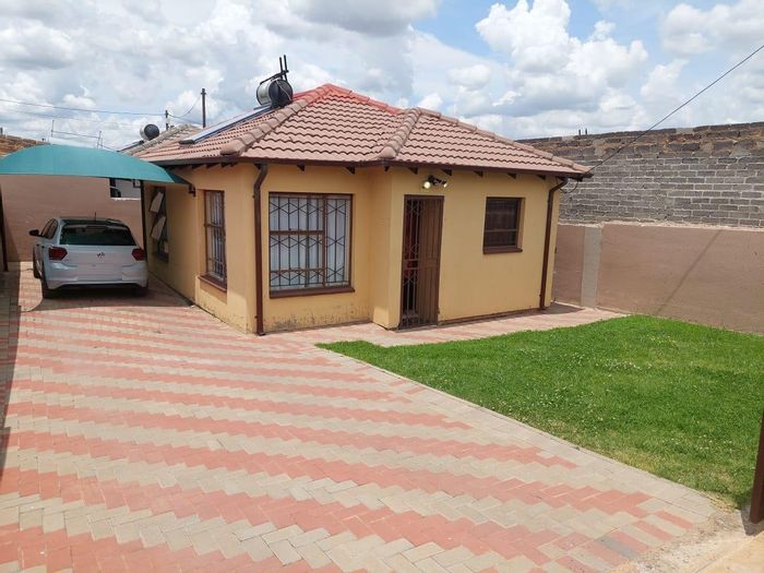 Kaalfontein Residential properties for sale