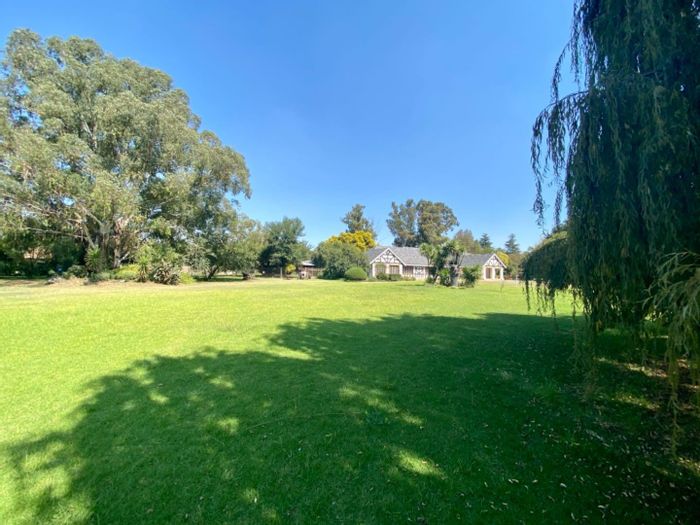 Spacious Farm with Second Dwelling and Rental Income, Ravenswood For Sale