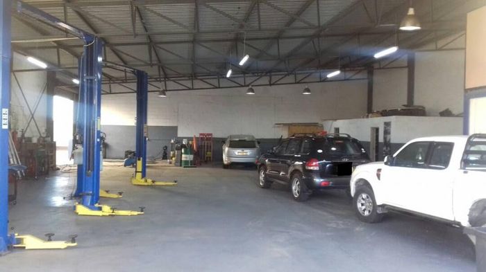 Property #2412102, Industrial For Sale in Industrial