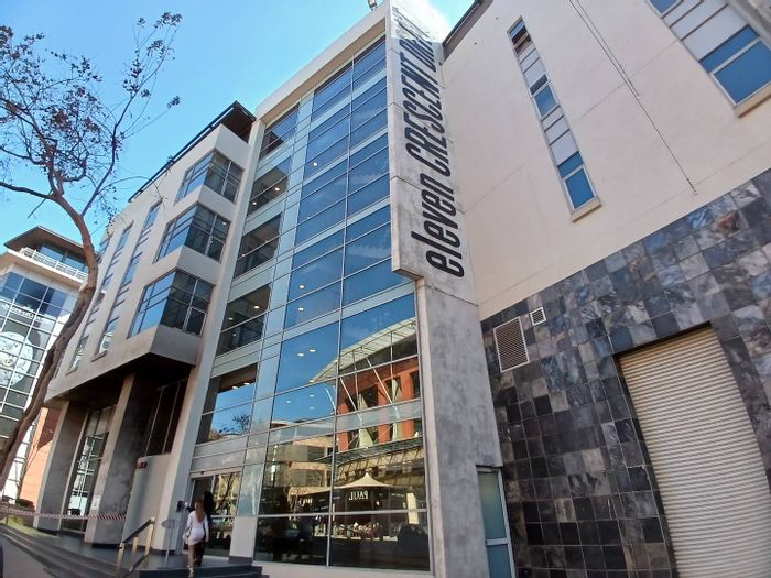 Prime Melrose Arch Office To Rent: Spacious, Versatile Layout with Modern Amenities