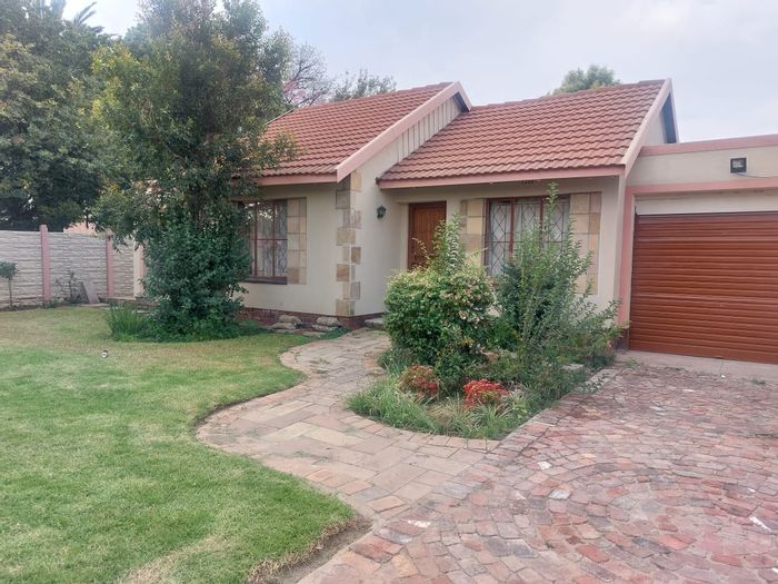 Property #2239705, House rental monthly in Brackendowns
