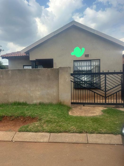 Property #2230229, House for sale in Katlehong South