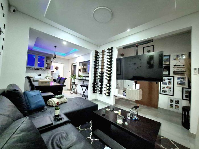 Turffontein House For Sale: 12 bedrooms, cottages, dual access, ample parking.