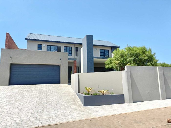 Eldoraigne House For Sale: Spacious living, braai areas, pool, 24-hour security.