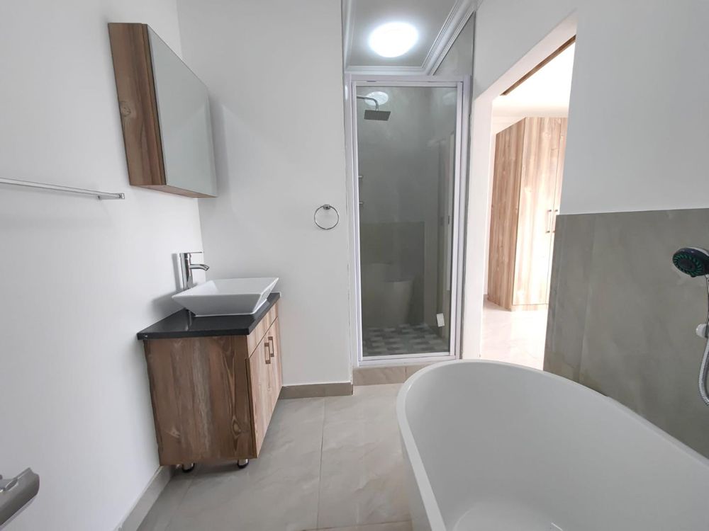 En-suite Bathroom