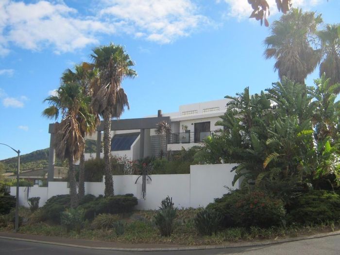 Property #960940, House rental monthly in Plattekloof