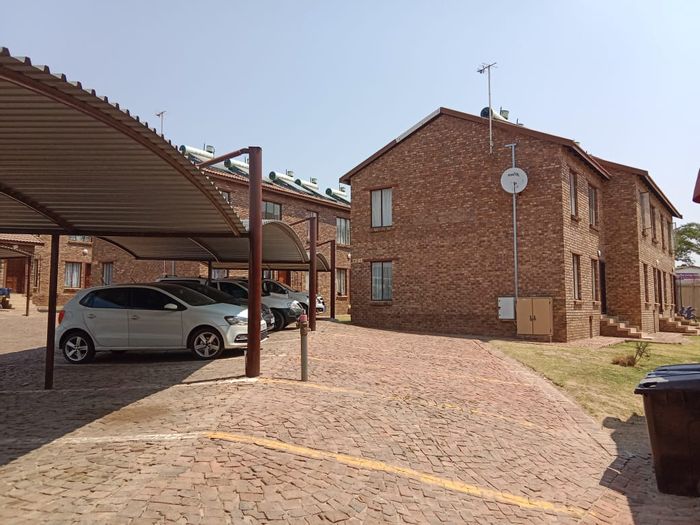 Property #2073836, Apartment for sale in Olievenhoutbosch
