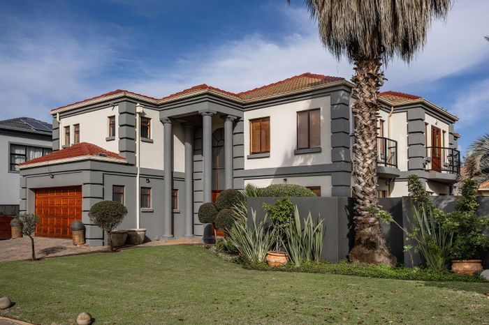 5-Bedroom House with Pool and Study in Irene Farm Villages - For Sale