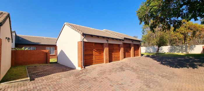 Property #2169224, Townhouse pending sale in Equestria