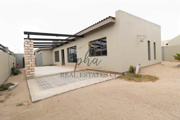 Property #2231049, House for sale in Swakopmund Ext 9