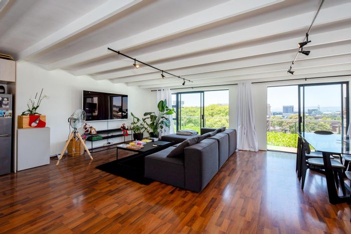 Spacious 3-Bedroom House in Green Point with Harbour Views, For Sale Now!