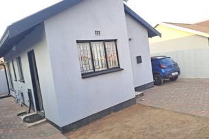 Property #2193147, House for sale in Naturena