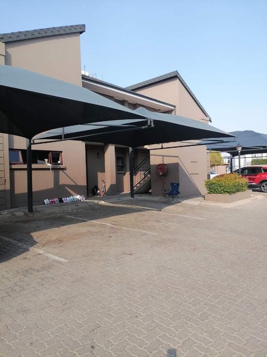 2-Bedroom Apartment To Rent in Helderwyk Estate, near Carnival City Casino.