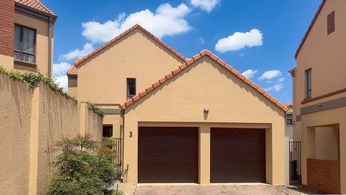 Property #2433370, Townhouse For Sale in Midstream Estate