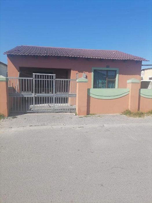 3-Bedroom House To Rent in Nyanga, near transport and shopping amenities.