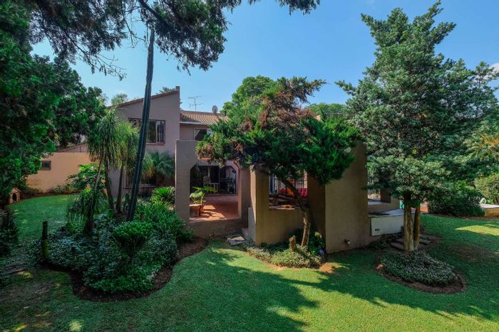 Property #2380881, House For Sale in Buccleuch