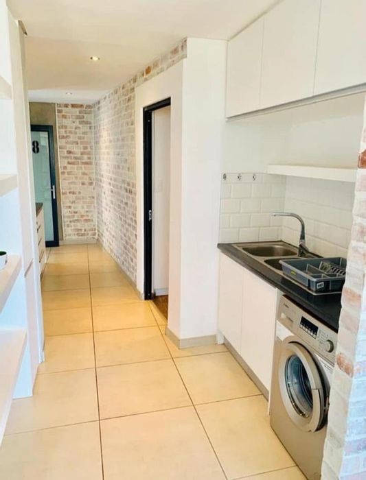 Kleine Kuppe Apartment For Sale: One bedroom, close to amenities, ideal for rentals.
