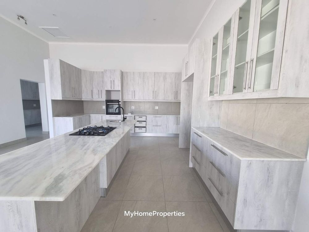 Kitchen, with gas stove