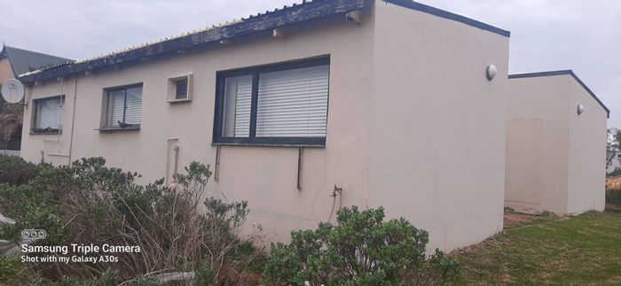 Property #2172223, House pending sale in Bettys Bay