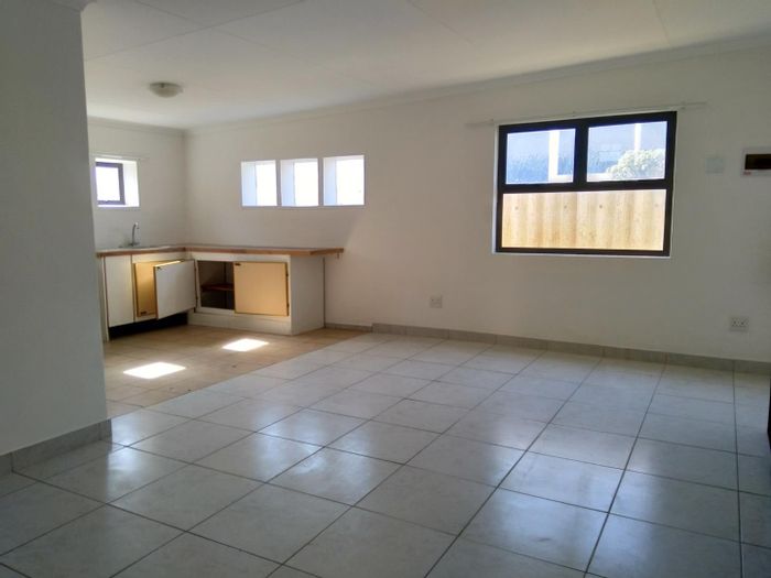 Property #2151253, Apartment rental monthly in Walvis Bay Central