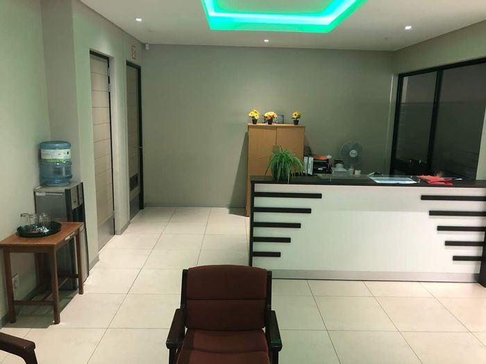 Property #2403551, Office Rental Monthly in Lafrenz Industrial