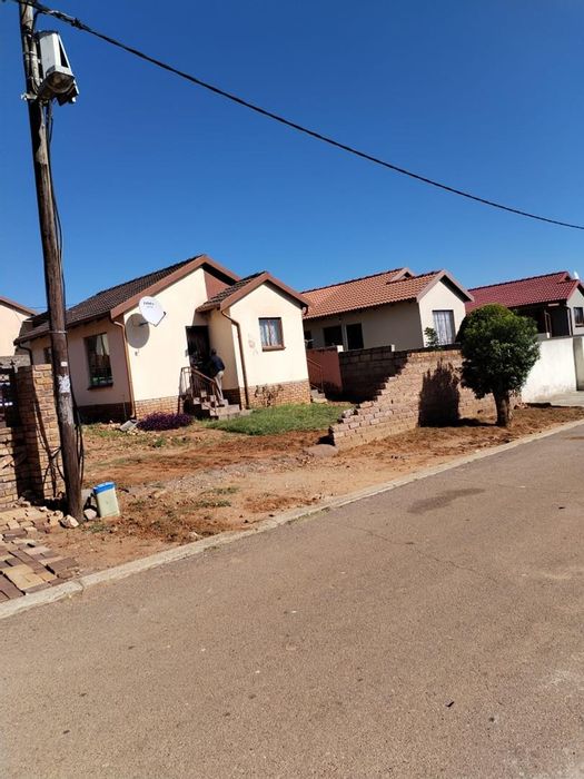 Property #2140075, House for sale in Mamelodi East