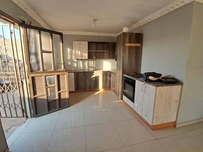 Property #2267968, House rental monthly in Empangeni Central