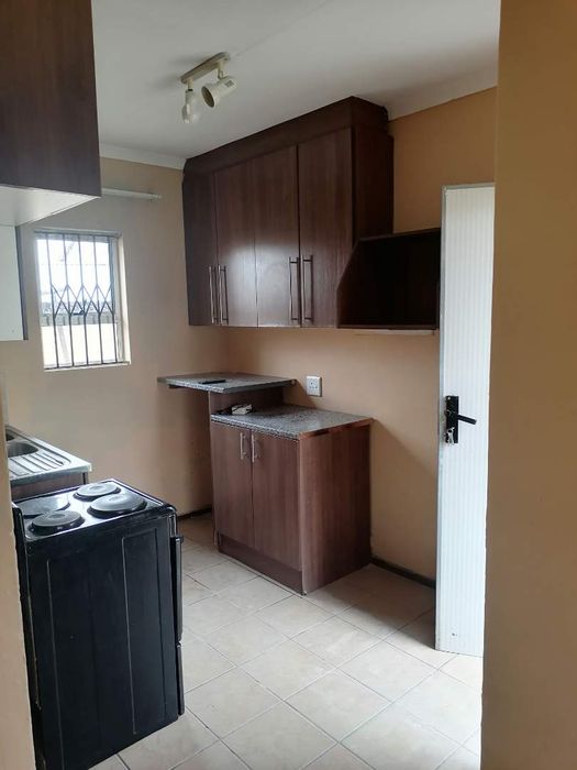 For Sale: House in Sharon Park with 2 bedrooms, carport, and secure fencing.