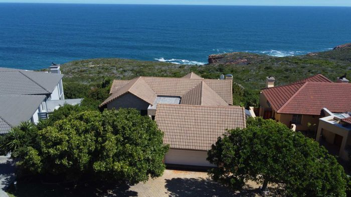 Property #1989604, House for sale in Mossel Bay Golf Estate