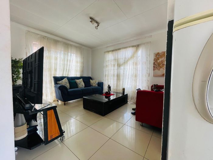 Property #2339527, House Rental Monthly in Groblerpark
