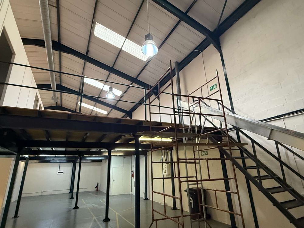 Mezzanine 