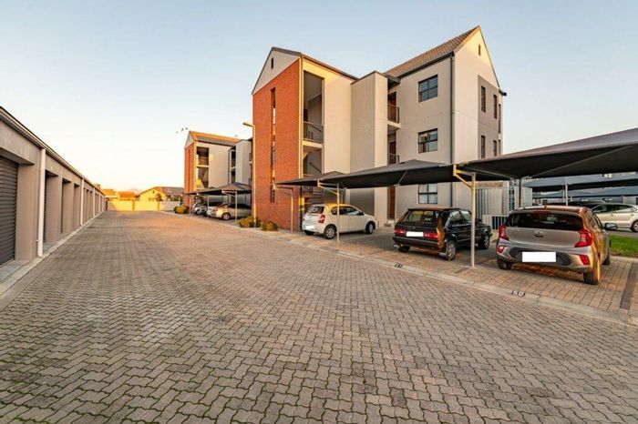 Property #2199654, Apartment for sale in Kraaifontein