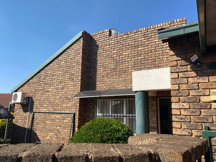 Property #2247770, House rental monthly in Highveld