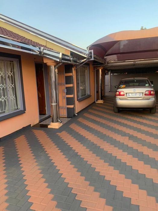 Property #2154502, House for sale in Mabopane