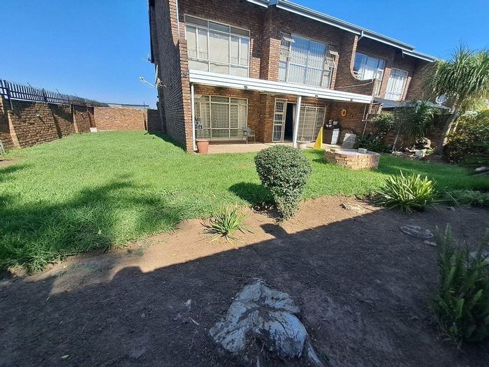 Property #2263820, Townhouse for sale in Brackendowns