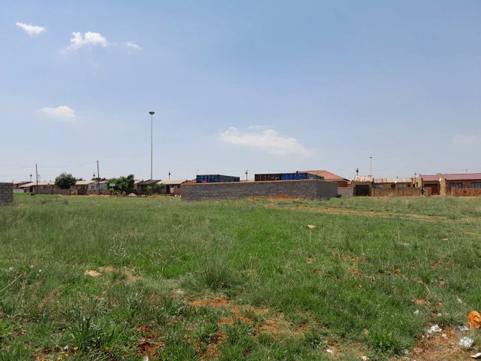 Property #2203179, Vacant Land Residential for sale in Vosloorus