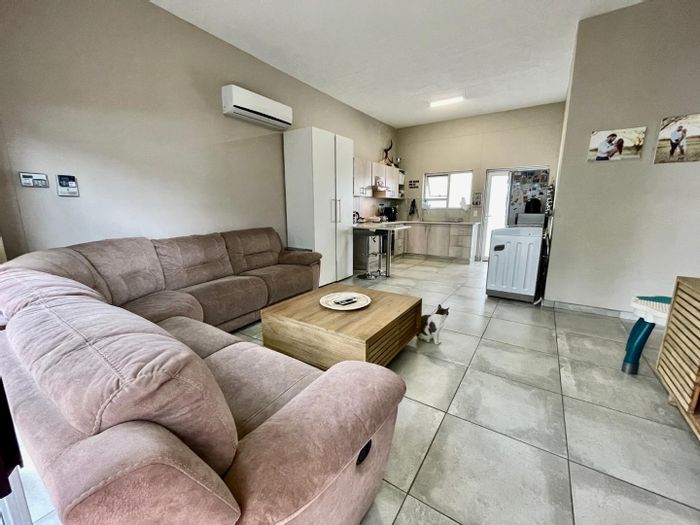 Property #2094312, Apartment sold in Klein Windhoek