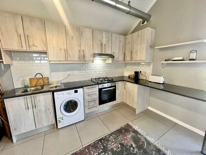 Property #2165233, Apartment for sale in Table View