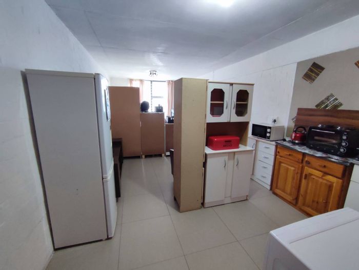 Property #2169569, Apartment pending sale in Wynberg