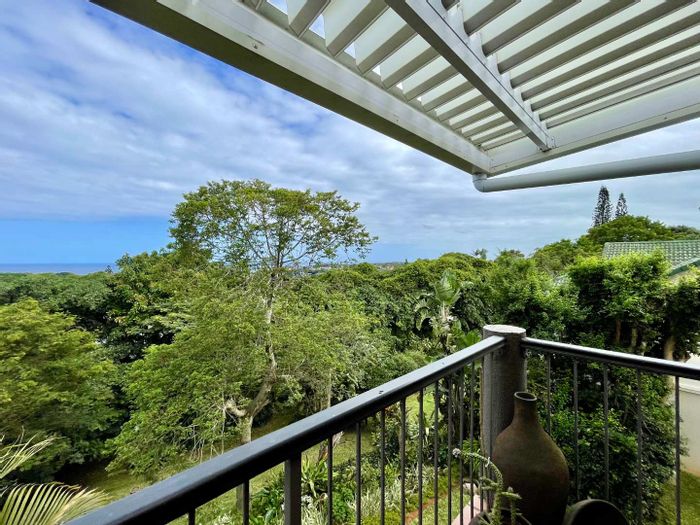 For Sale: 3-Bedroom Apartment in Ballito Central with Pool, Tennis Courts, and Views.