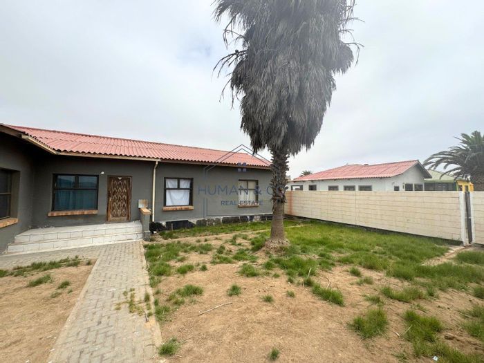 Property #2352026, House For Sale in Walvis Bay Central