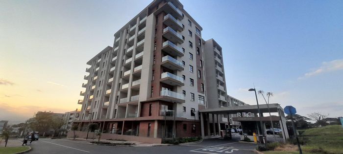 For Sale: Apartment in Umhlanga Ridge with 1 bed, parking, and prime location.