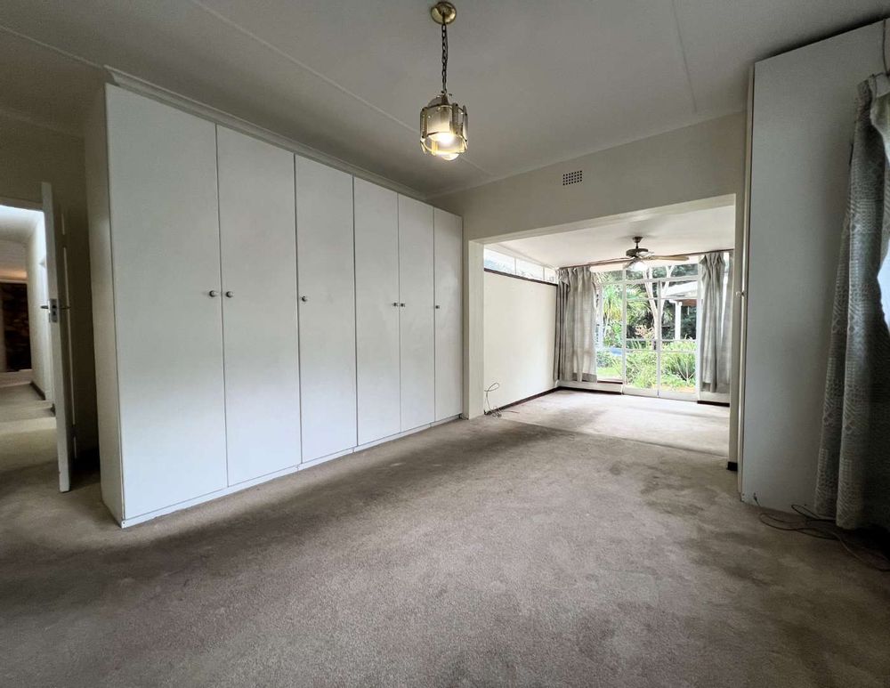 Main bedroom overview