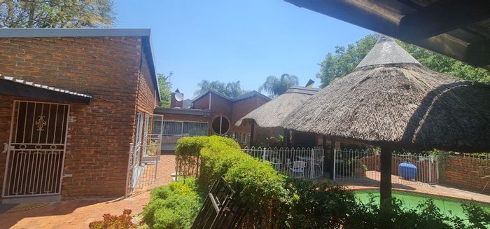 Property #2427968, House For Sale in Monument Park Ext 8