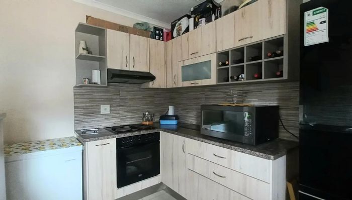 Property #2100416, Townhouse pending sale in Khomasdal
