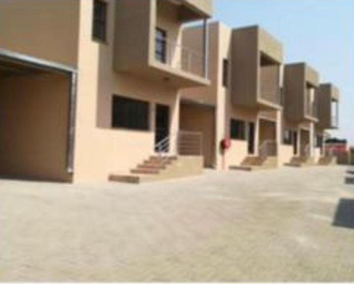 Property #2150044, Townhouse for sale in Windhoek West