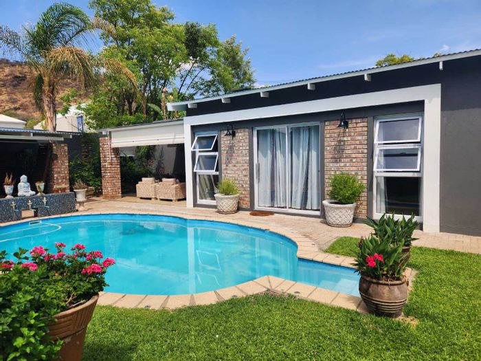 Property #2072888, House rental monthly in Klein Windhoek